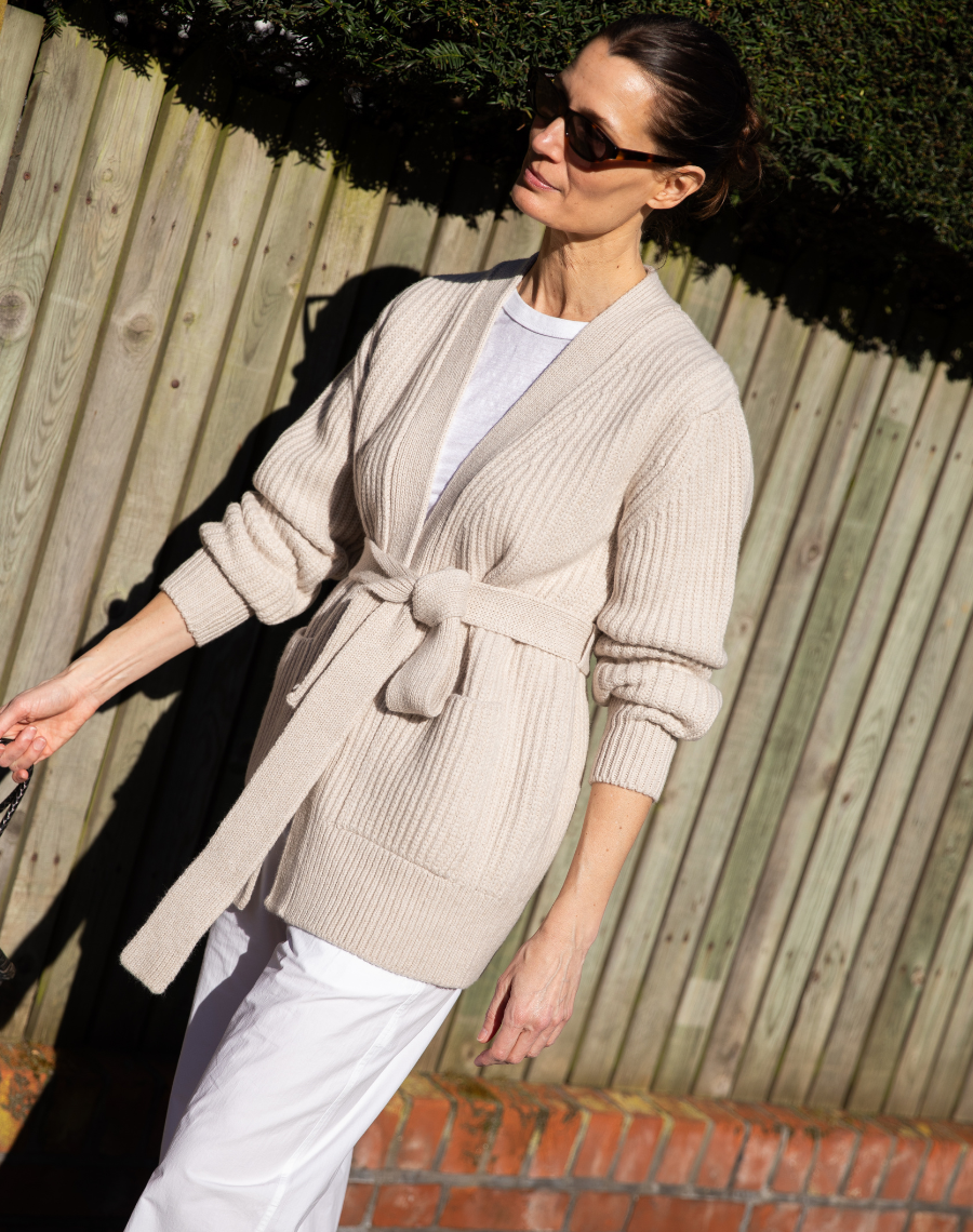 The Heirloom Cardigan 2.0 - Lait / Archive Sale