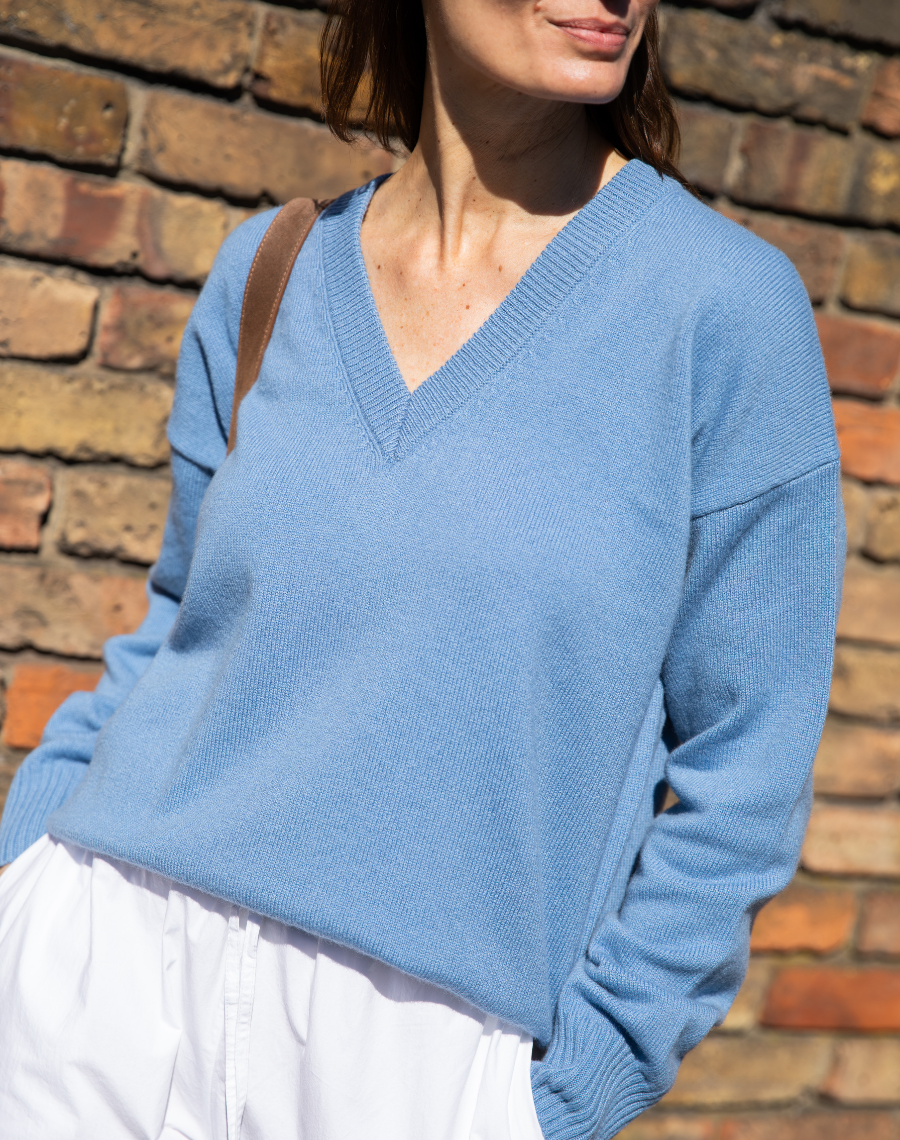 The Relaxed V - Afternoon Blue / Archive Sale