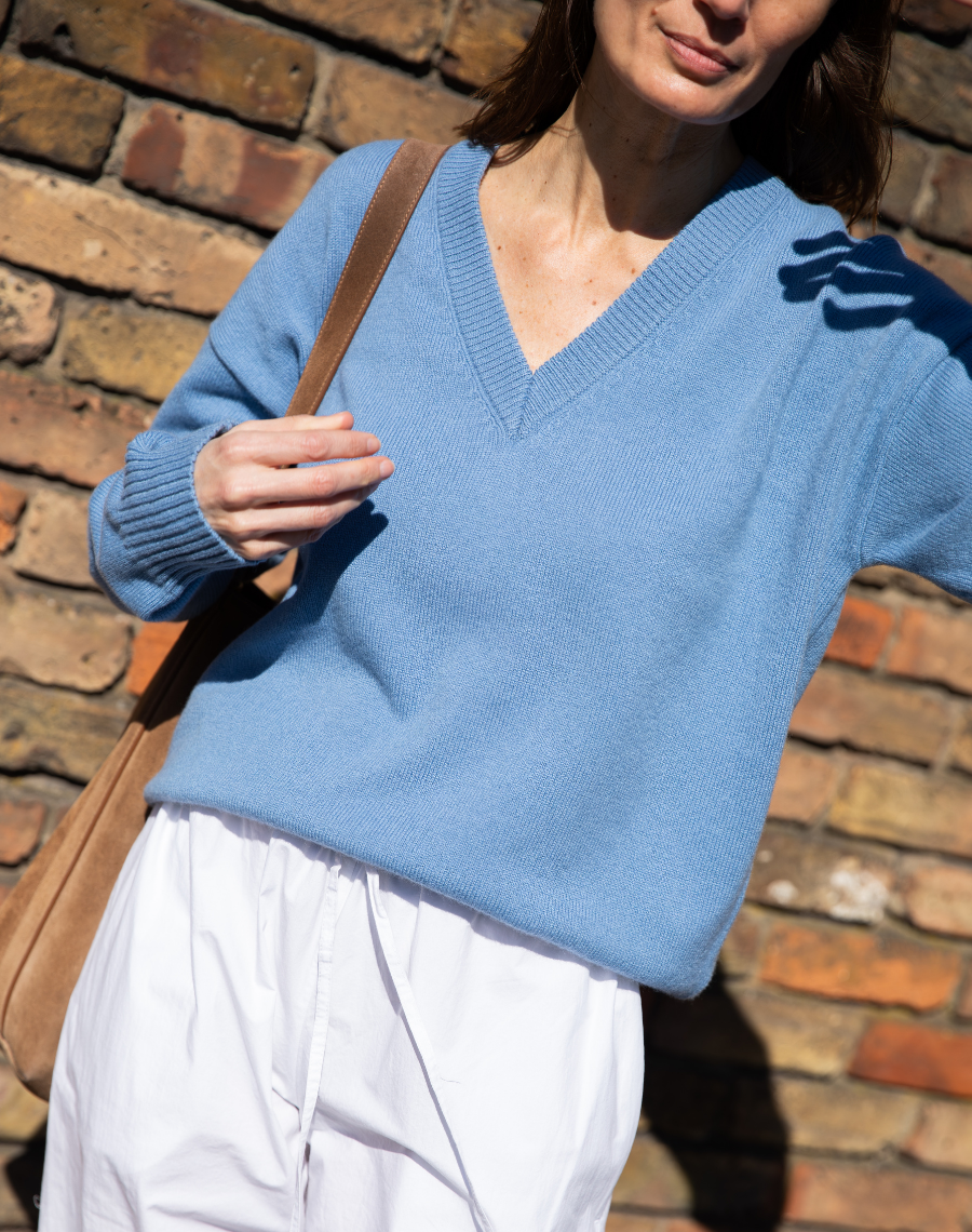 The Relaxed V - Afternoon Blue / Archive Sale