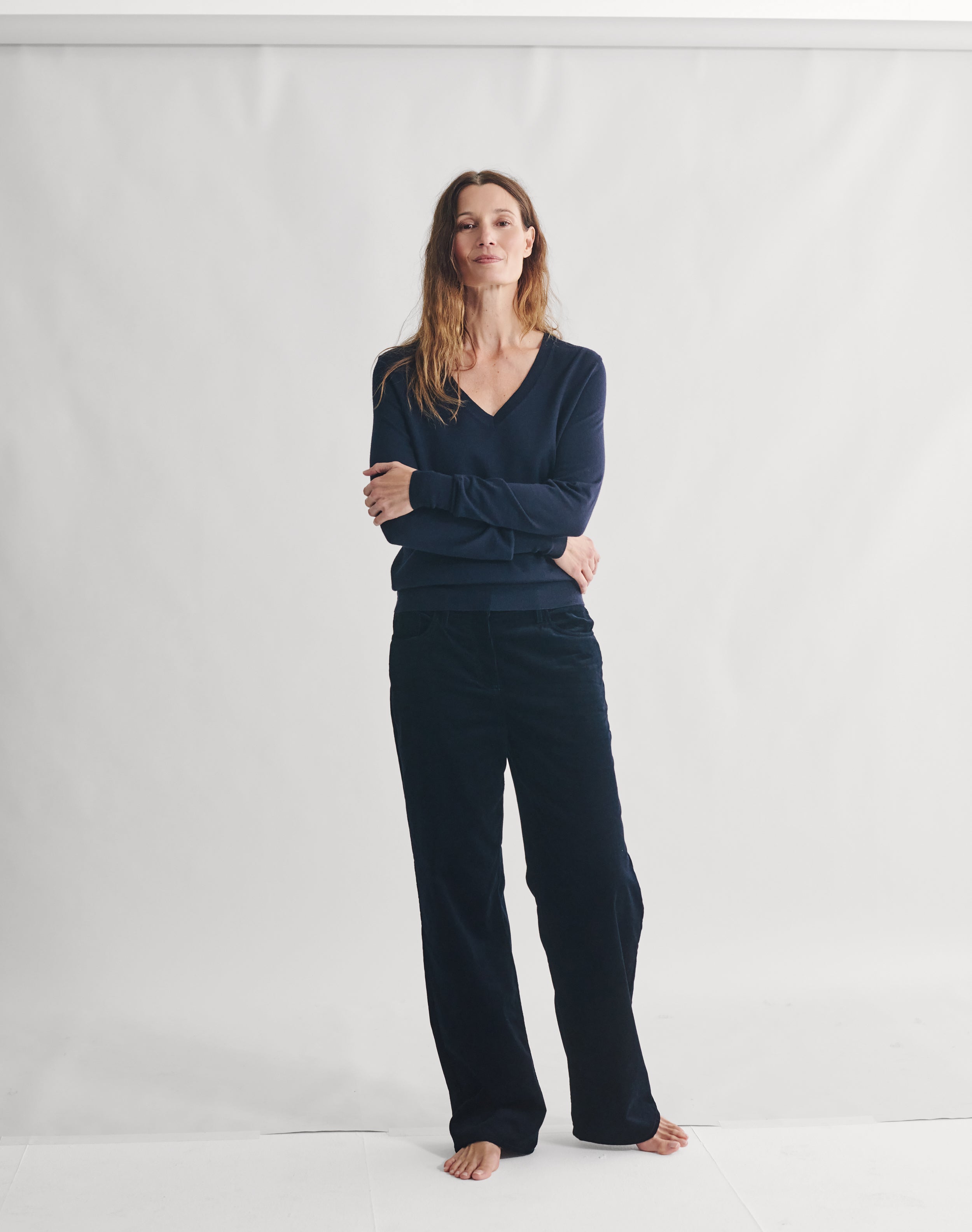 The Fine V - Navy / Archive Sale