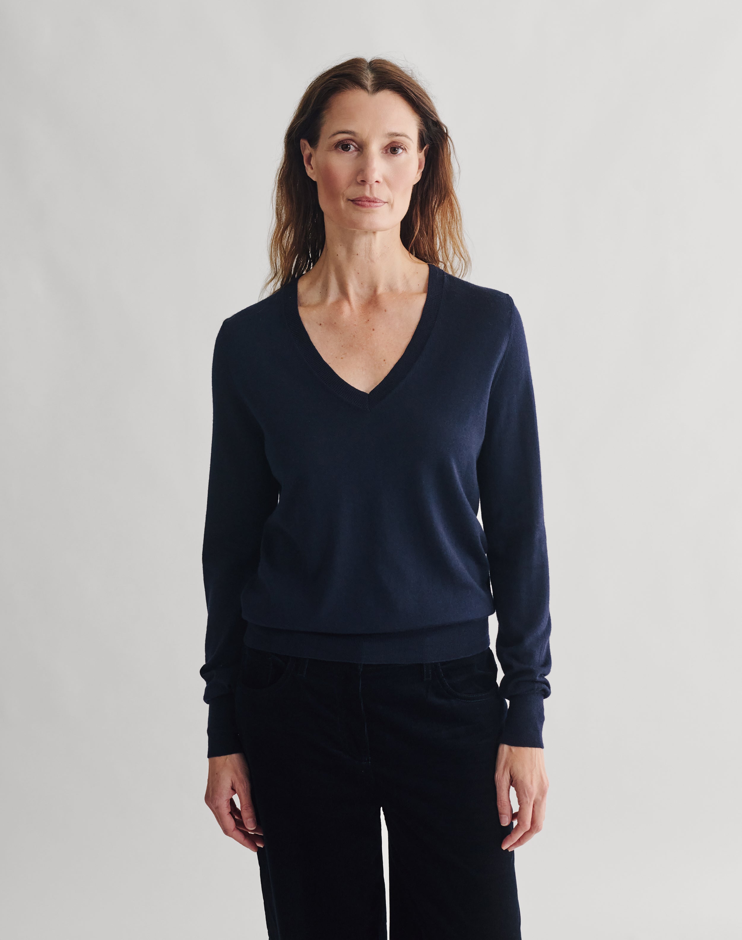 The Fine V - Navy / Archive Sale