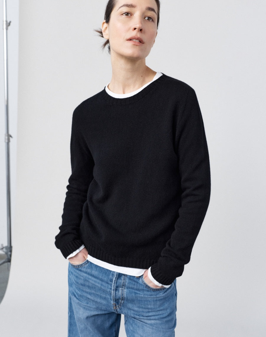 The New Classic Crew - Black / Archive Sale