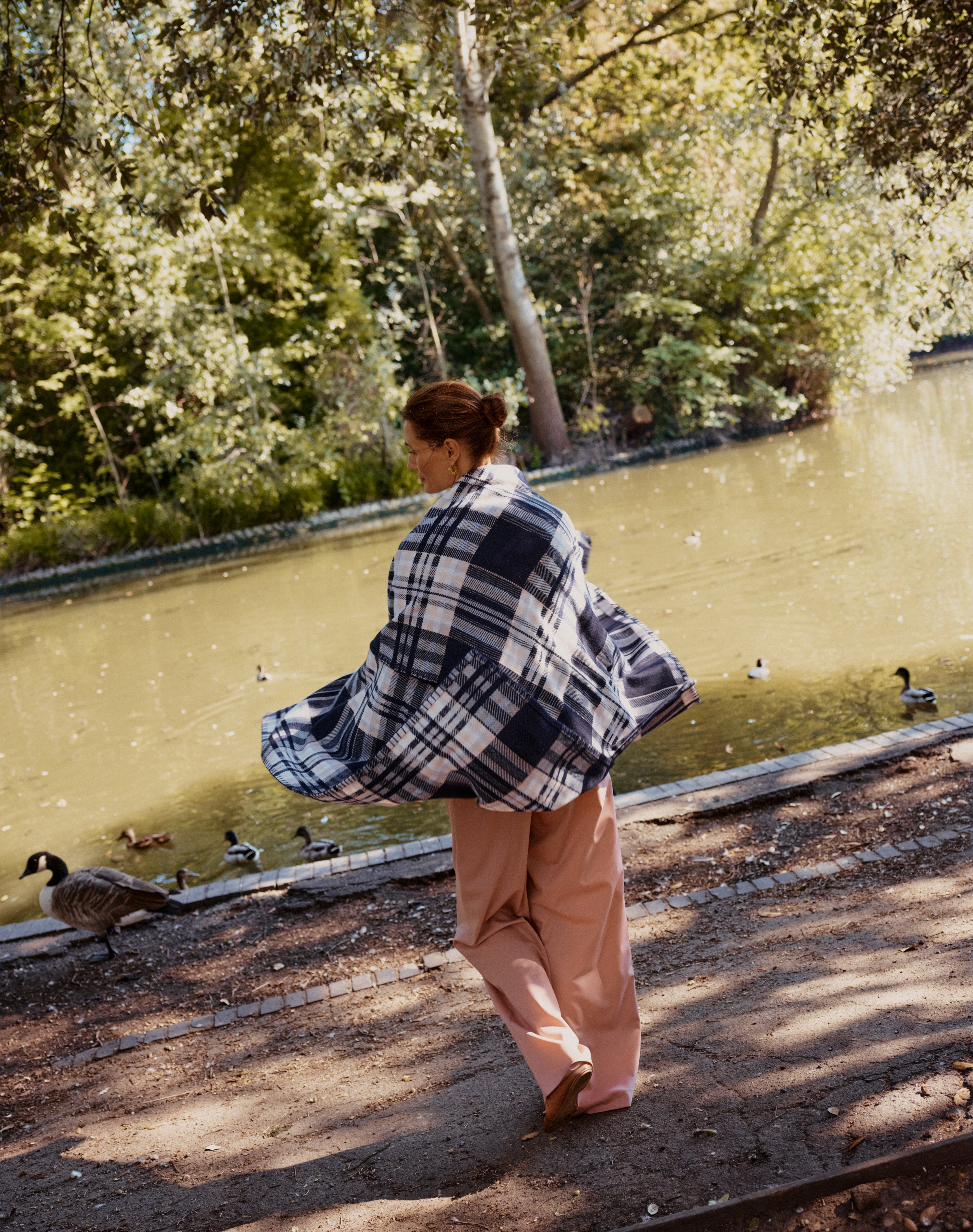 The Blanket Wrap - Navy / Pink Check