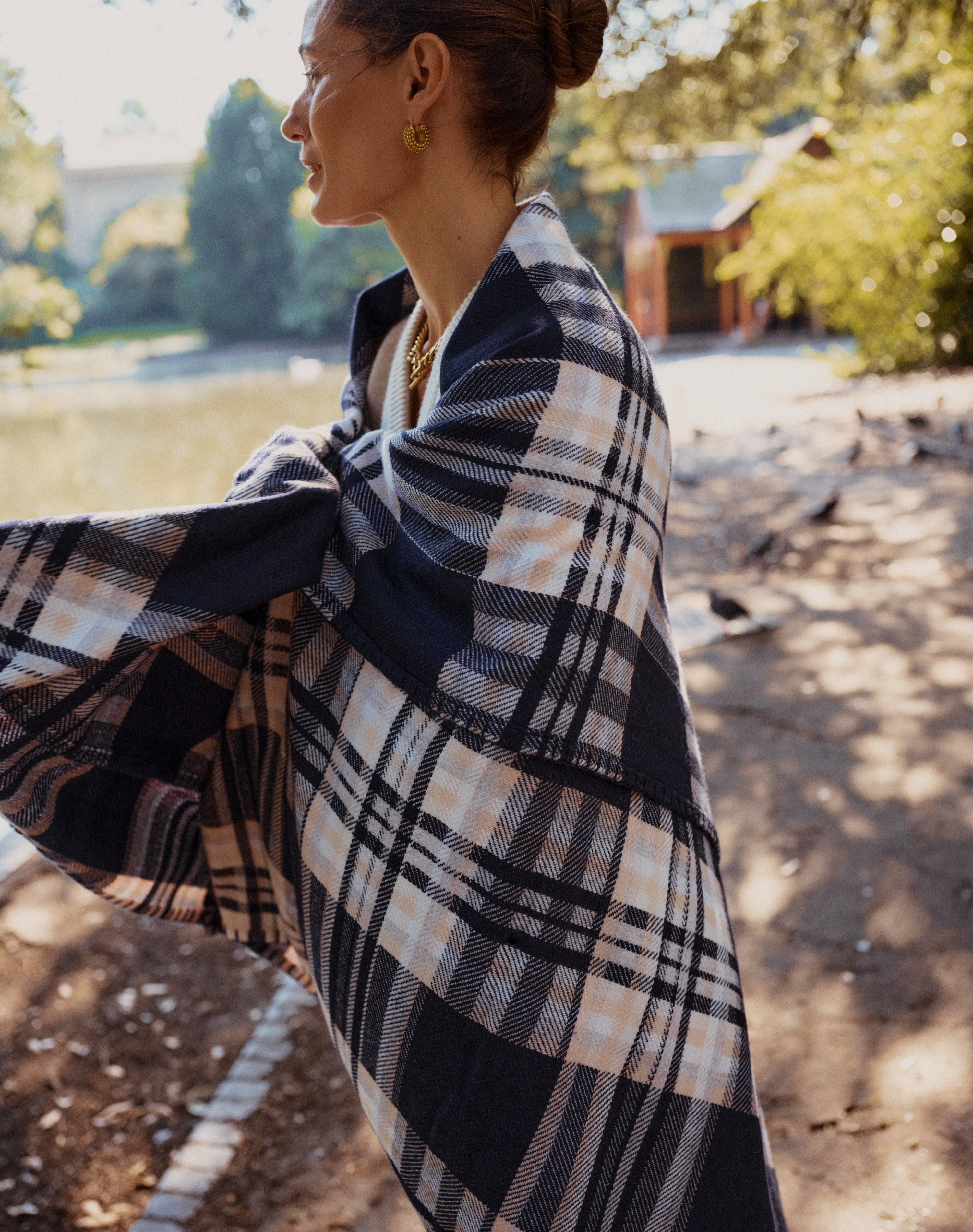 The Blanket Wrap - Navy / Pink Check
