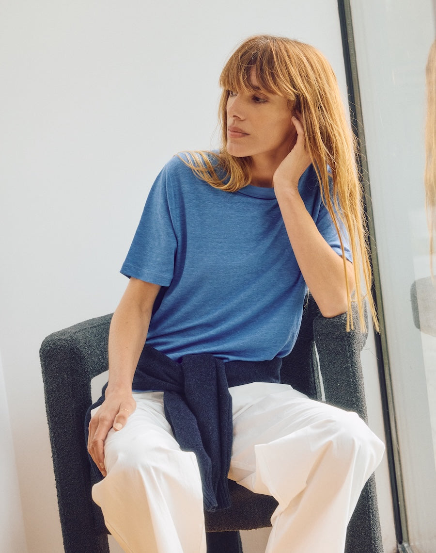 The Linen / The Classic Fit Tee - Harbour Blue